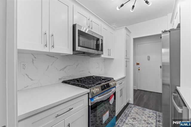 6600 Boulevard E 15F, West New York, NJ 07093