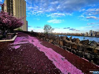 6600 Boulevard E 15F, West New York, NJ 07093