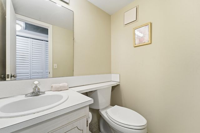 80 Harwood H, Deerfield Beach, FL 33442