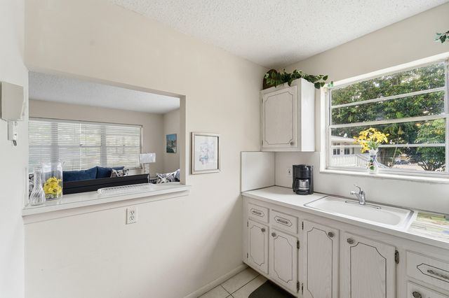 80 Harwood H, Deerfield Beach, FL 33442