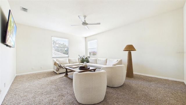 2215 CLARINE WAY N, Dunedin, FL 34698