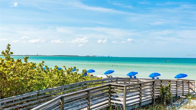 2215 CLARINE WAY N, Dunedin, FL 34698