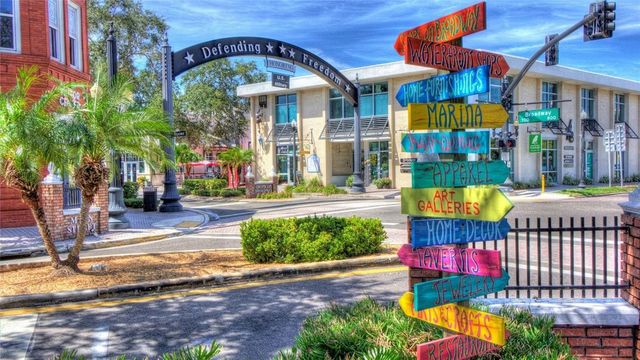 2215 CLARINE WAY N, Dunedin, FL 34698