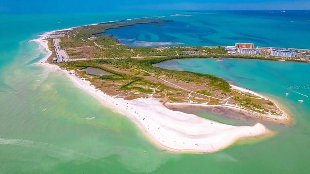 2215 CLARINE WAY N, Dunedin, FL 34698