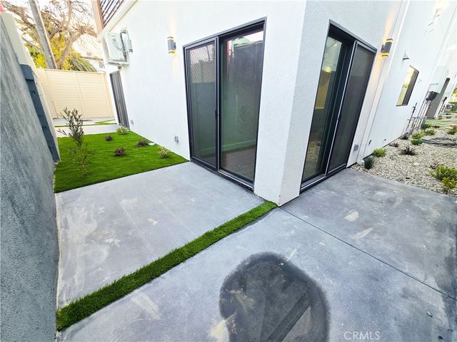 1816 3 S Hauser Boulevard, Los Angeles, CA 90019