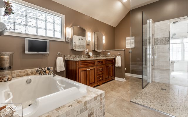 7191 Pymbroke Circle, Fishers, IN 46038