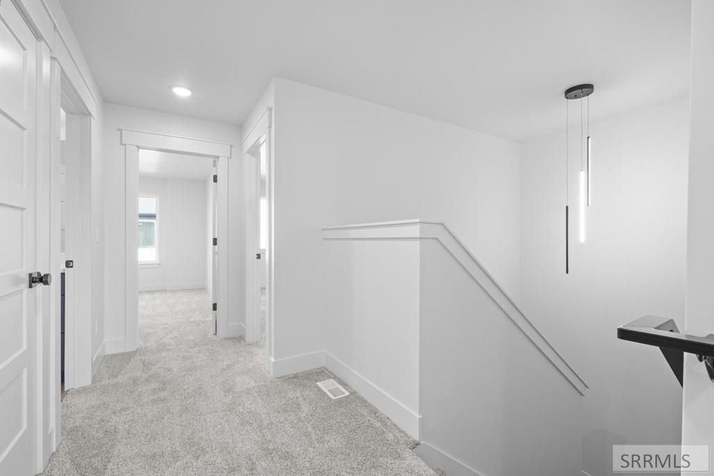 Image 14 of property listing at 741 Curlew Drive, Ammon, ID 83401