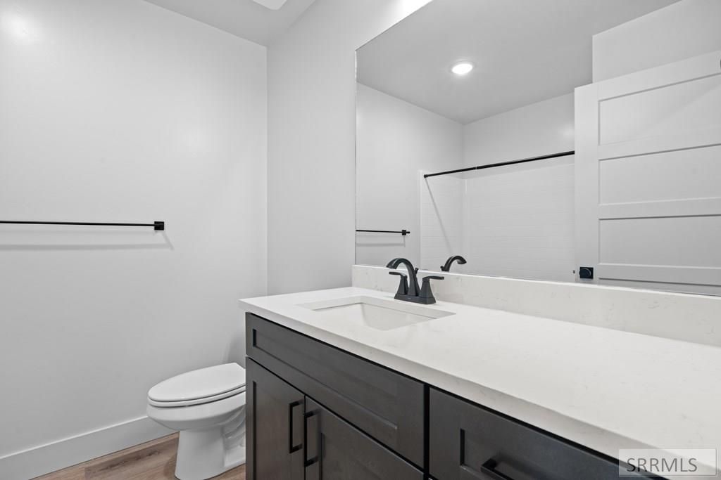 Image 27 of property listing at 741 Curlew Drive, Ammon, ID 83401