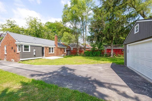 9528 Grayfield Avenue, Redford, MI 48239