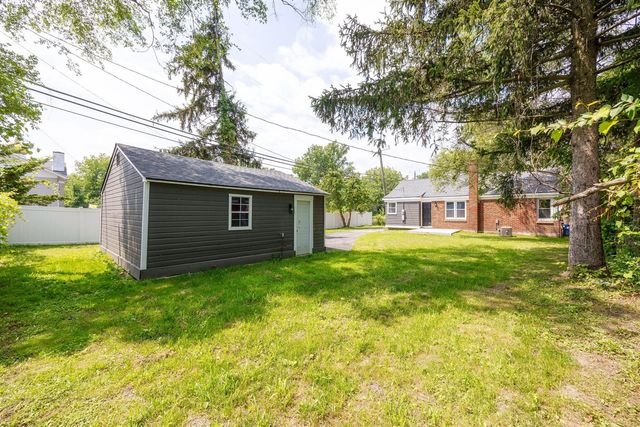 9528 Grayfield Avenue, Redford, MI 48239