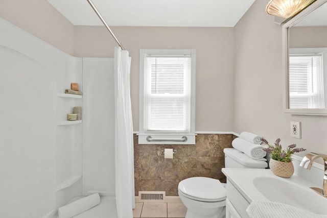232 Almira Rd, Springfield, MA 01119
