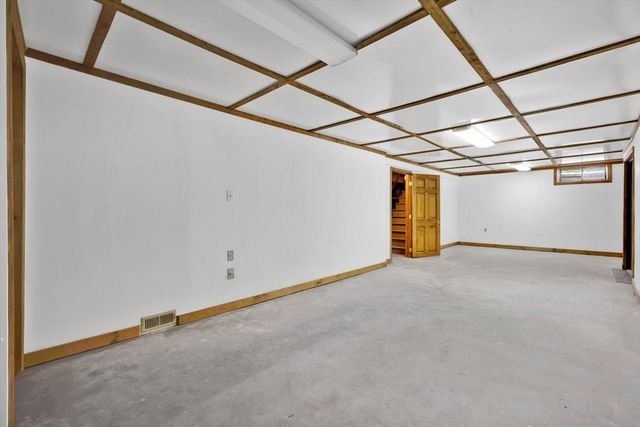 232 Almira Rd, Springfield, MA 01119