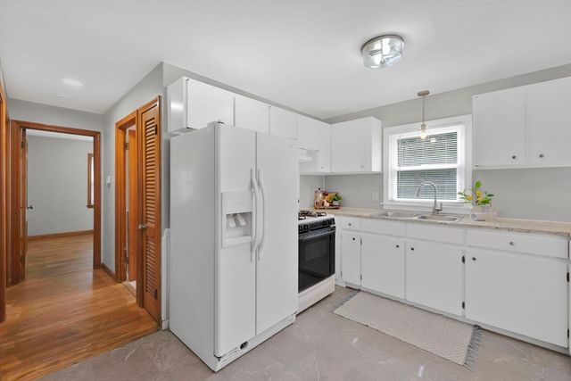 232 Almira Rd, Springfield, MA 01119
