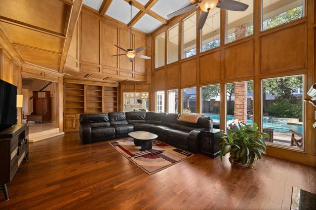 8807 Chelmsford Lane, Spring, TX 77379