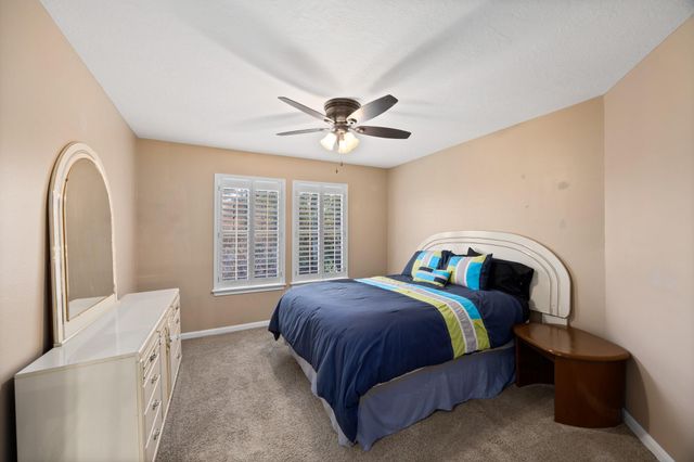 8807 Chelmsford Lane, Spring, TX 77379