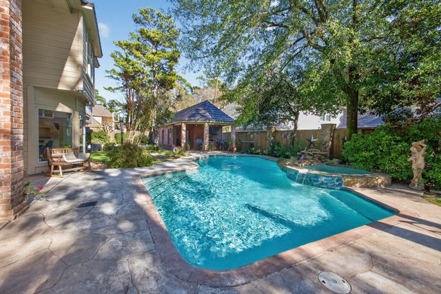 8807 Chelmsford Lane, Spring, TX 77379