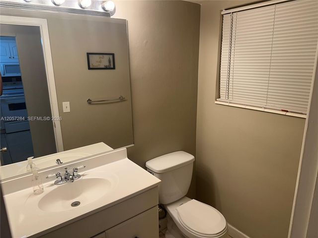 12590 NE 16th Ave 509, North Miami, FL 33161