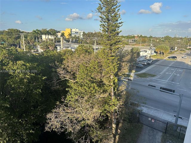 12590 NE 16th Ave 509, North Miami, FL 33161