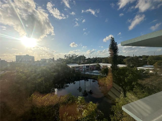 12590 NE 16th Ave 509, North Miami, FL 33161