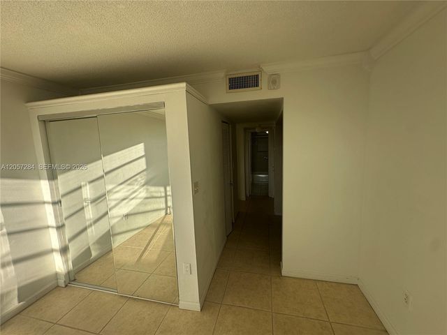 12590 NE 16th Ave 509, North Miami, FL 33161