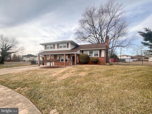 11 FOUNTAIN CT, Wilmington, DE 19808