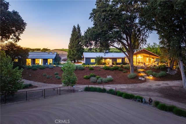 1989 Paradise Meadow, Templeton, CA 93465