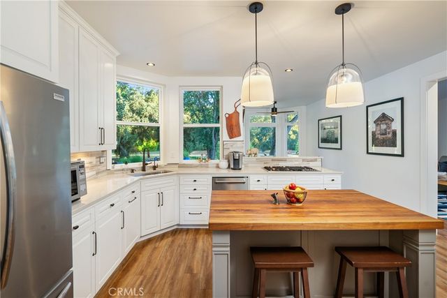 1989 Paradise Meadow, Templeton, CA 93465