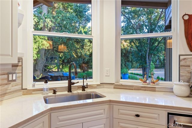 1989 Paradise Meadow, Templeton, CA 93465