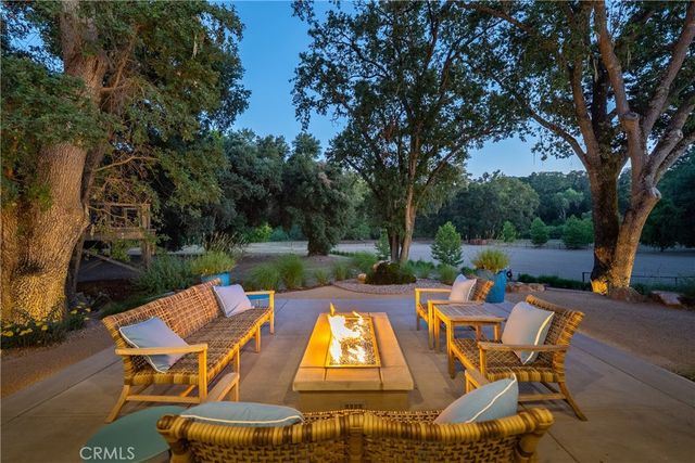 1989 Paradise Meadow, Templeton, CA 93465