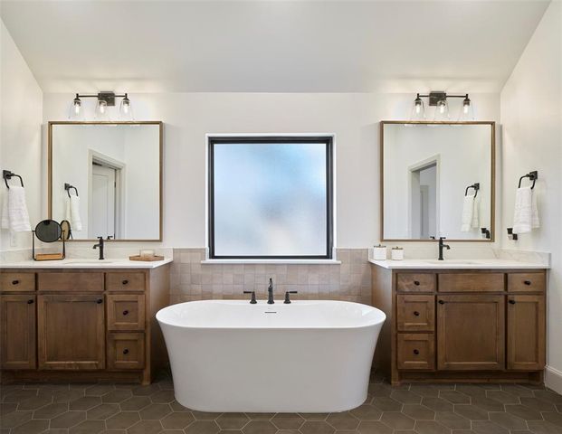 9117 SW 90th Street, Mustang, OK 73064