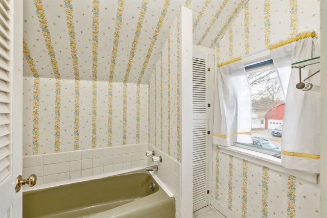 2 River Road, Fairfax, VT 05454