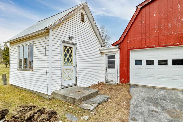 2 River Road, Fairfax, VT 05454