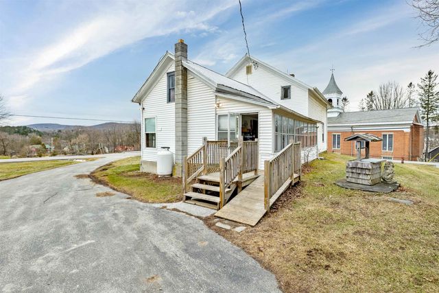 2 River Road, Fairfax, VT 05454