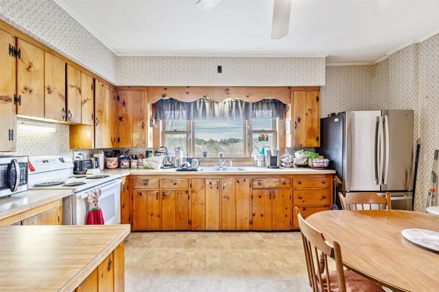 2 River Road, Fairfax, VT 05454