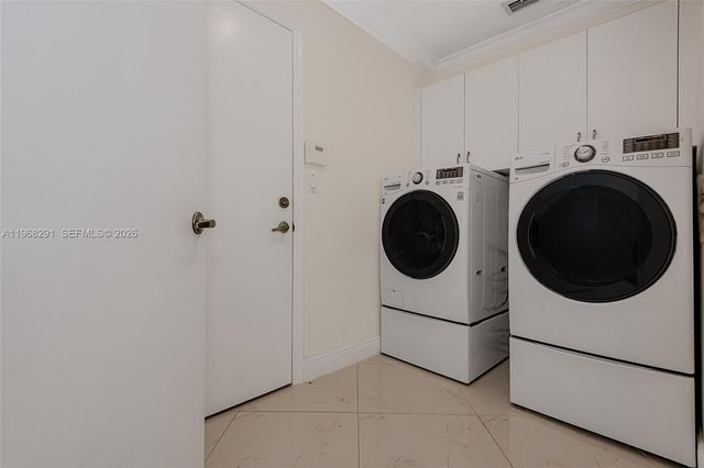 15251 Wilshire Way, Pembroke Pines, FL 33027