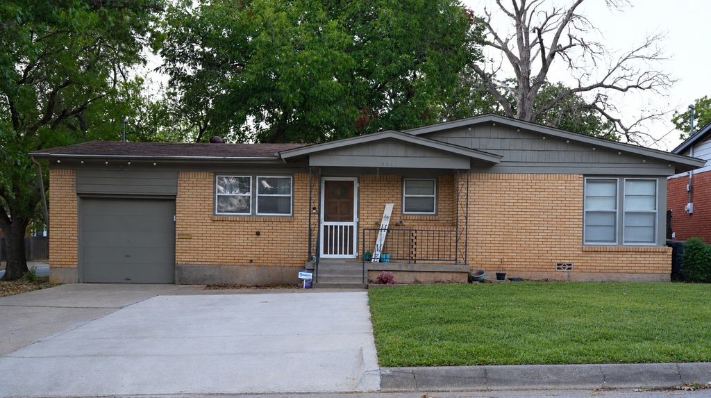 6301 Greenlee Street, Fort Worth, TX 76112 — photo 2