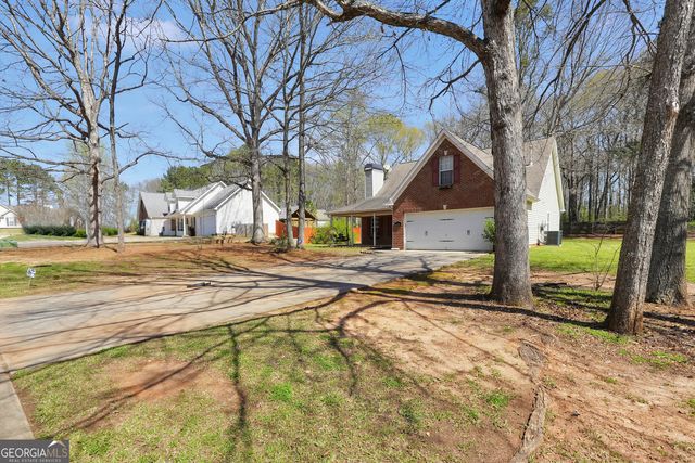 206 Pebble Creek Drive, Mcdonough, GA 30253