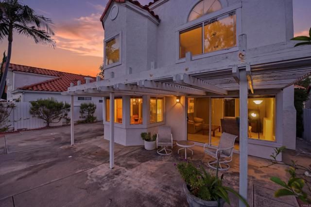 1465 Genoa Drive, Vista, CA 92081