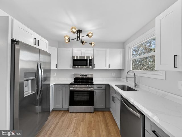 3108 P ST SE, Washington, DC 20020