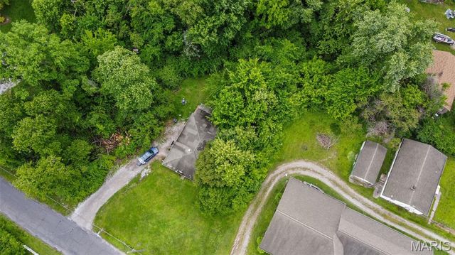 9310 Richfield Road, Fairview Heights, IL 62208