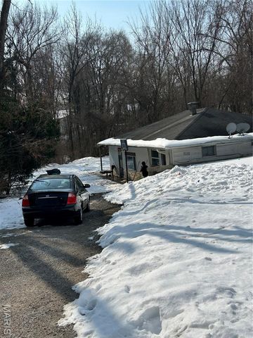 9310 Richfield Road, Fairview Heights, IL 62208