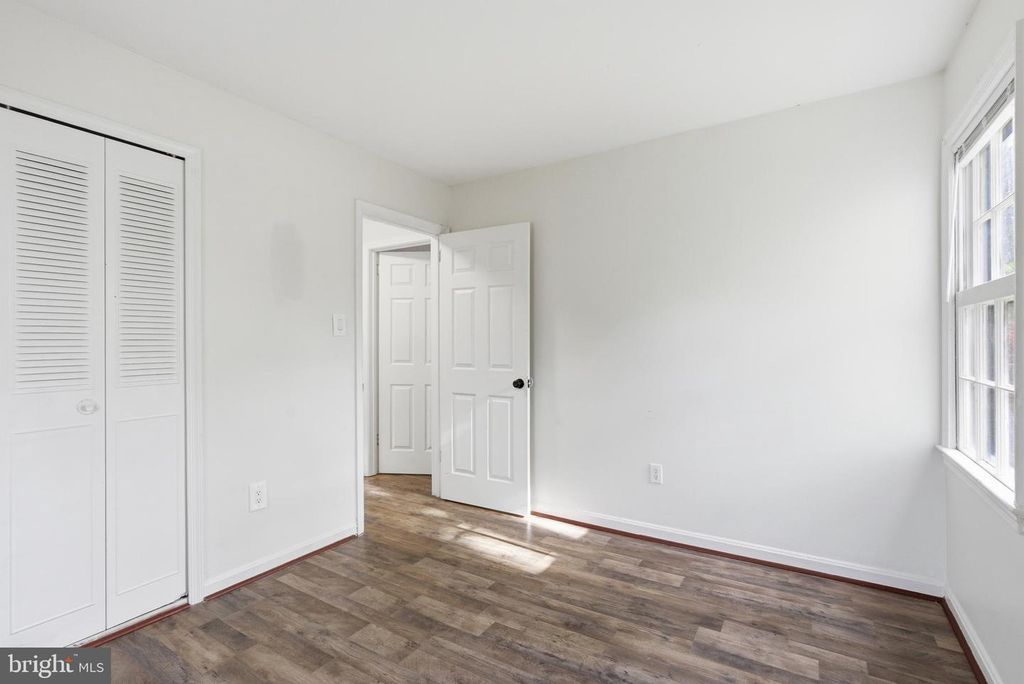 Image 25 of property listing at 1001 ARCHERY DR, Fort Washington, MD 20744