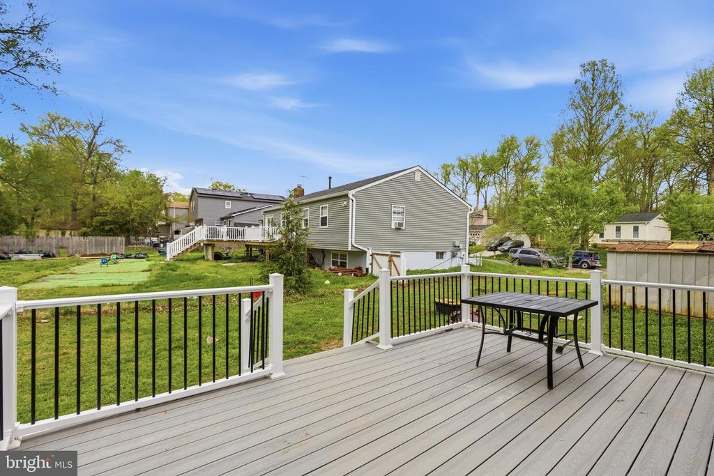 Image 29 of property listing at 1001 ARCHERY DR, Fort Washington, MD 20744