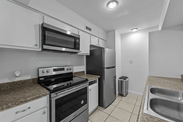 1815 E Grauwyler Road 155, Irving, TX 75061