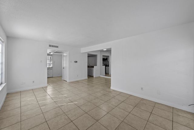 1815 E Grauwyler Road 155, Irving, TX 75061