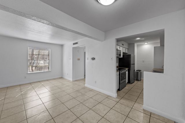 1815 E Grauwyler Road 155, Irving, TX 75061