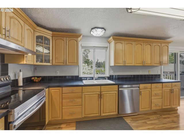 164 NARAIN Ct, Oregon City, OR 97045