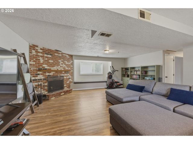 164 NARAIN Ct, Oregon City, OR 97045