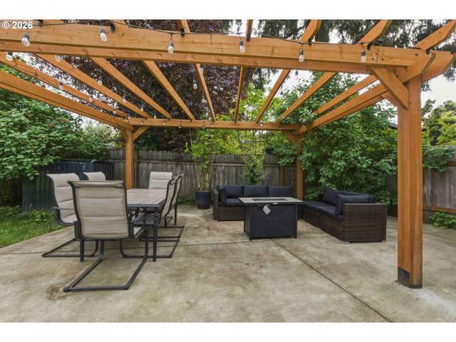 164 NARAIN Ct, Oregon City, OR 97045