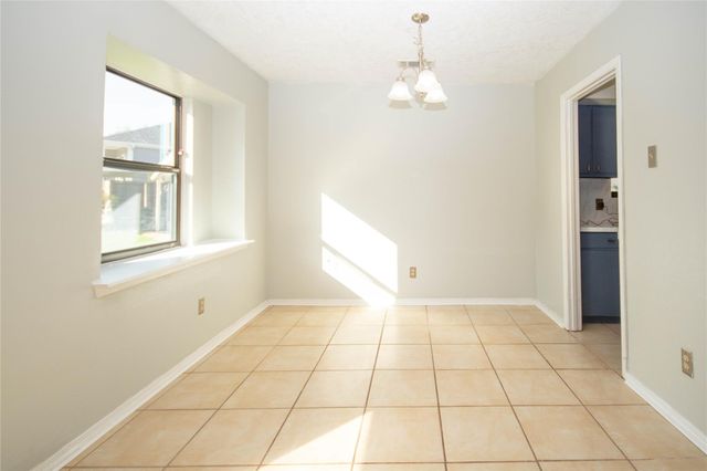 10902 Mosscrest Drive, Houston, TX 77048